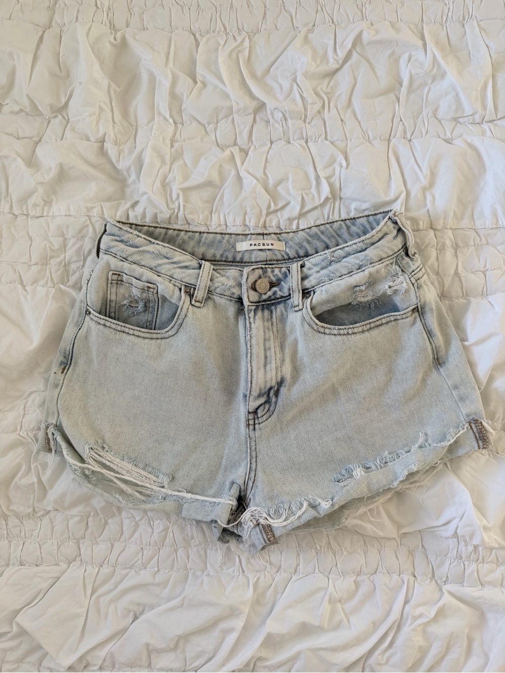PacSun Women’s Light Blue Distressed Denim Shorts 27